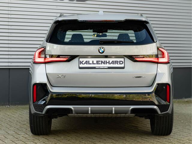 BMW X1 sDrive18i M-Sport - Camera - LED - Comfort Acces - Stoelverwarming