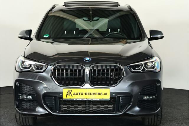 BMW X1 xDrive25e M-Sport / Pano / LED / HUD / CAM
