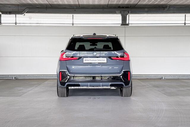 BMW X1 xDrive25e | M Sportpakket Pro | Innovation Pack | Comfort Pack | Travel Pack | Trekhaak | Huisselectie