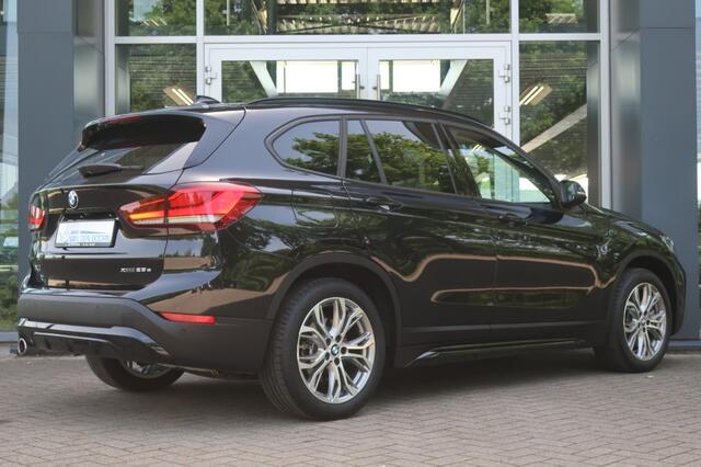 BMW X1 X1 25e, xDrive (4x4), Stoelverwarming, Leder, Elektrische klep, Keyless, etc.