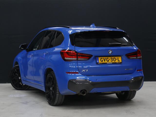 BMW X1 xDrive25e M Sport [HEAD UP DISPLAY, APPLE CARPLAY, CAMERA, ELEK ACHTERKLEP, CRUISE CONTROL, MEMORY SEATS, VOL LEDER, NAVIGATIE, NIEUWSTAAT]