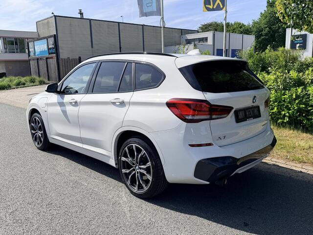 BMW X1 xDrive25e 220PK M-SportoLEDoCamera