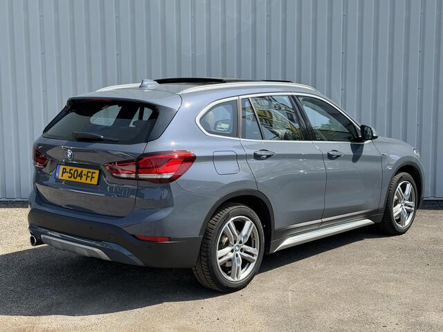BMW X1 xDrive25e High Executive X-Line | Leder | Pano | Head-up | Stoel- en stuurverwarming