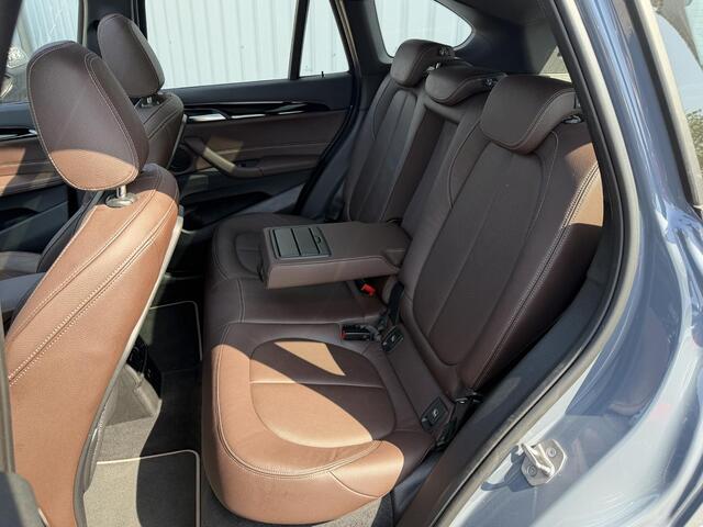 BMW X1 xDrive25e High Executive X-Line | Leder | Pano | Head-up | Stoel- en stuurverwarming