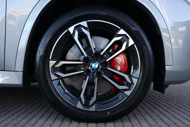 BMW X1 xDrive25e | Sport Pakket Pro | Innovation Pack | Pano Dak | Trekhaak | Driving Assistant Plus | Parking Assistant Plus | Head-Up | M-Sportstoelen Voor | Stoel & Stuurwiel Verwarming |