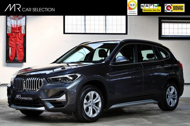 BMW X1 sDrive20i Business Edition Plus | Sportstoelen | Head-Up | 17 inch | trekhaak | NL auto | 1e eigenaar | BTW |
