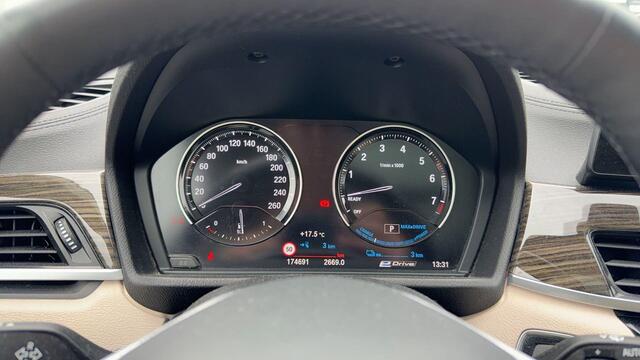 BMW X1 xDrive25e High Executive Edition / Pano / Leder / Harman Kardon / Camera