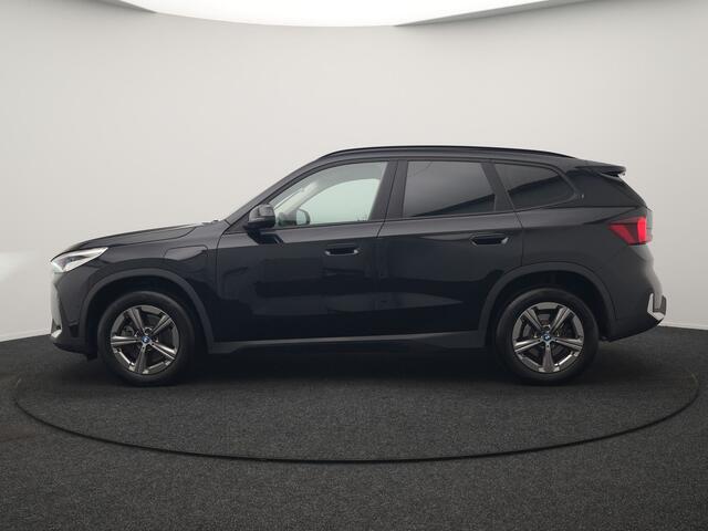 BMW X1 xDrive25e PHEV 245pk Dealer O.H. | Camera | Widescreen Navi | Apple Carplay | Park Assist | LED Koplampen | Cruise Control | Navigatie | DAB | Shadow Line | Plug In Hybrid |
