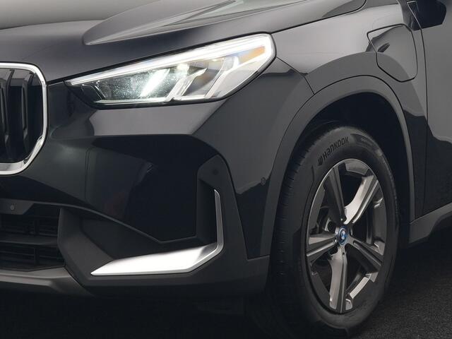 BMW X1 xDrive25e PHEV 245pk Dealer O.H. | Camera | Widescreen Navi | Apple Carplay | Park Assist | LED Koplampen | Cruise Control | Navigatie | DAB | Shadow Line | Plug In Hybrid |
