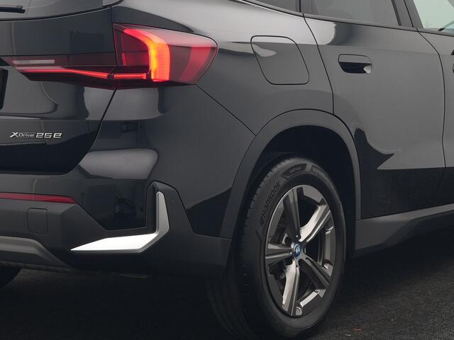 BMW X1 xDrive25e PHEV 245pk Dealer O.H. | Camera | Widescreen Navi | Apple Carplay | Park Assist | LED Koplampen | Cruise Control | Navigatie | DAB | Shadow Line | Plug In Hybrid |
