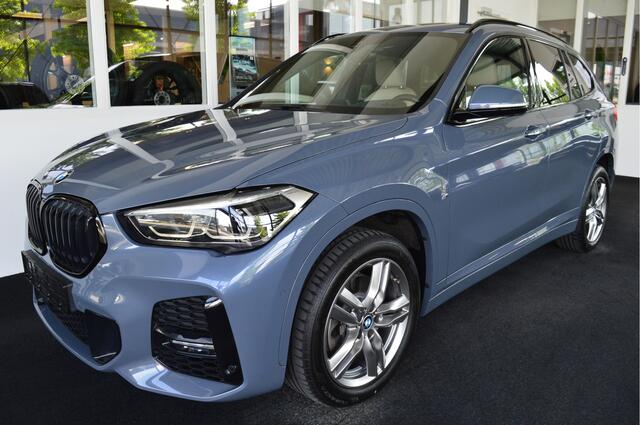 BMW X1 xDrive20i M-Sportedition | Storm bay metallic !