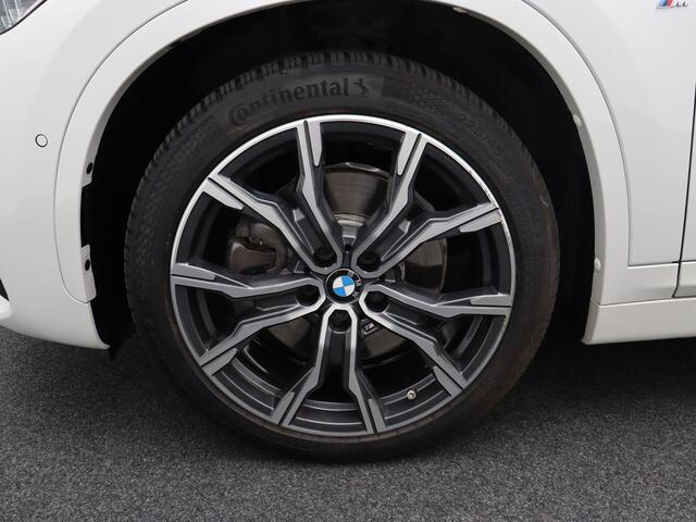 BMW X1 xDrive20d High Executive | M Sportpakket | Entertainment Pack | Trekhaak | Achteruitrijcamera | Active Cruise Control | 19''