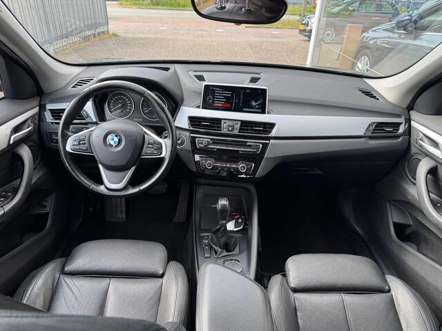 BMW X1 sDrive18i High Executive | 1e eigenaar | Automaat | Afneembare trekhaak | Airco | Elektrische ramen | Navigatie | Nieuwe APK | NAP |