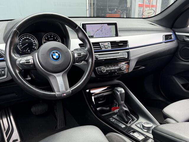 BMW X1 BWJ 2022 xDrive25e 221 PK eDrive Edition M SPORT | NIEUW BINNEN! TREKHAAK | FULL LED | HALF LEDER | STOELVERW. | ELEKTR. ACHTERKLEP | DAB | NAVI | CLIMA | CRUISE | LMV | PDC
