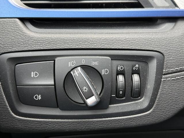 BMW X1 BWJ 2022 xDrive25e 221 PK eDrive Edition M SPORT | NIEUW BINNEN! TREKHAAK | FULL LED | HALF LEDER | STOELVERW. | ELEKTR. ACHTERKLEP | DAB | NAVI | CLIMA | CRUISE | LMV | PDC