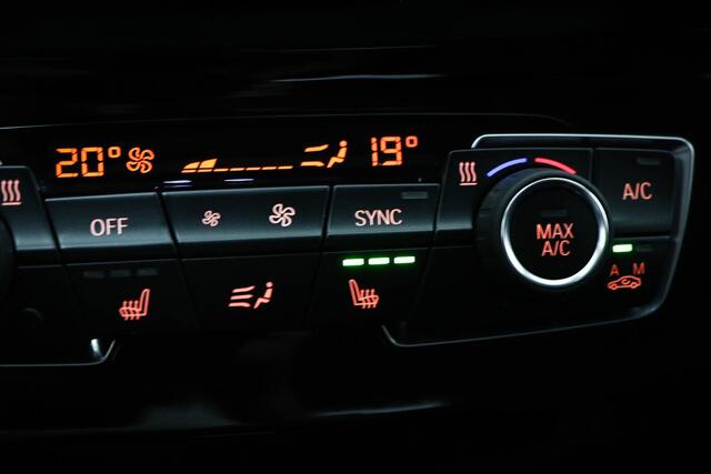 BMW X1 sDrive18i M-Sport High Executive | PANORAMADAK | DAB | APPLE | CAMERA | TREKHAAK | 18"