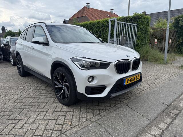 BMW X1 sDrive16d High Executive Automaat