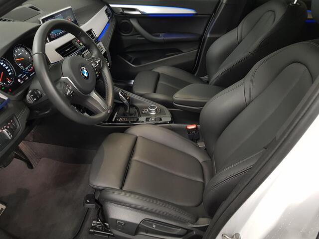 BMW X1 sDrive18i Automaat M-Sport Executive Lederen Bekleding Navigatie Climate Control Camera Parkeer Sensoren Lichtmetalen velgen Cruise Control