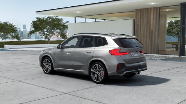 BMW X1 xDrive30e M Sport Automaat / Panoramadak / Trekhaak / Sportstoelen / M Adaptief onderstel / Head-Up / Adaptieve LED / Parking Assistant Plus