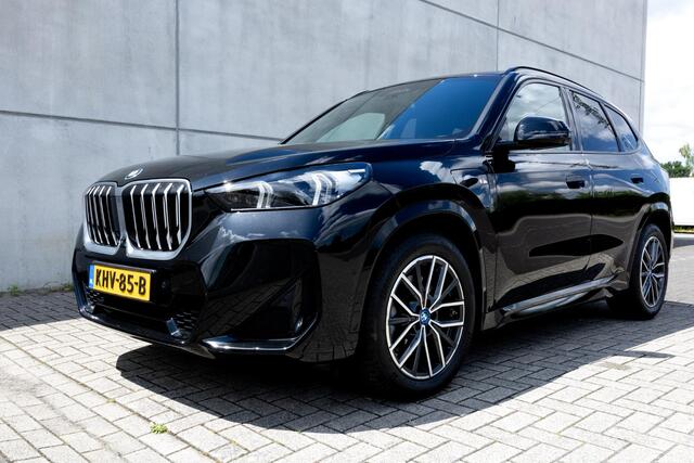 BMW X1 xDrive25e M Sport | 360 Camera l HUD l Veel opties