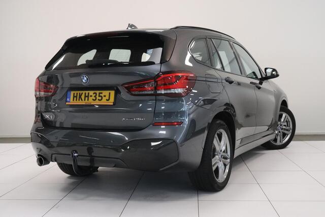 BMW X1 xDrive25e Executive | Climate control | Navigatie | Parkeersensor | LED koplampen | Stoelverwarming | Trekhaak |