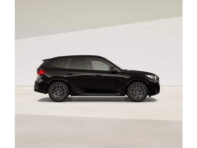 BMW X1 xDrive23i M-Sport - Memoryzetels - Trekhaak - 2000kg Trekgewicht