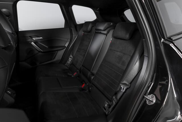 BMW X1 xDrive25e 245 PK | M-Sport | Premium Pack | S/K-Panodak | Elek. Trekhaak | Dig. Cockpit | Cruise | Stoelverw. | PDC | Camera | NAV+App. Connect | ECC | Elek. Klep | LM 19" | 9266