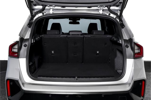 BMW X1 xDrive25e 245 PK | M-Sport | Premium Pack | S/K-Panodak | Elek. Trekhaak | Dig. Cockpit | Cruise | Stoelverw. | PDC | Camera | NAV+App. Connect | ECC | Elek. Klep | LM 19" | 2943