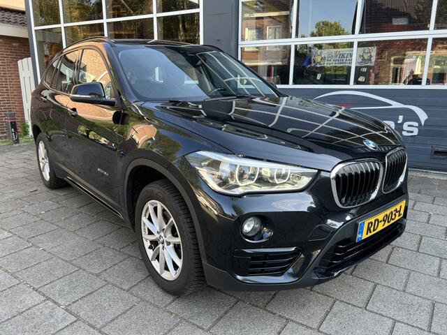 BMW X1 sDrive18d Executive Airco Trekhaak