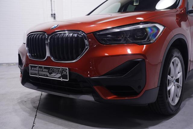 BMW X1 sDrive18i Executive Edition NAP Navi Led koplampen Head-up Trekhaak Camera PDC v+a