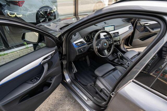 BMW X1 xDrive20i High Executive M-Sport LED Panorama