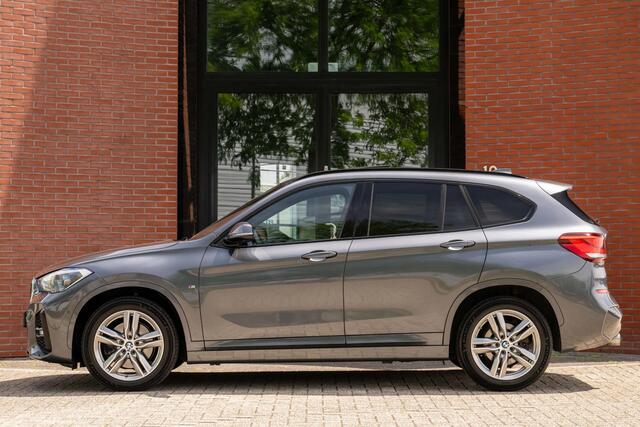 BMW X1 xDrive20i High Executive M-Sport LED Panorama