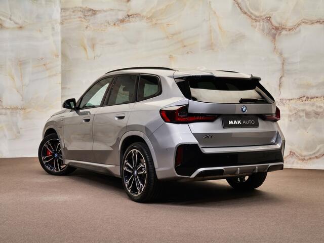 BMW X1 xDrive25e M Sport Pro , pano, adap-LED, 19", keyless, dealeroh
