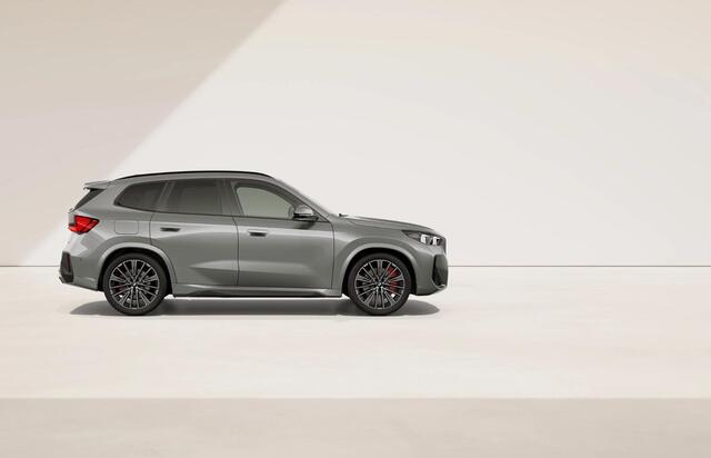BMW X1 xDrive30e M- Sport Pro / Innovation Pack / Trekhaak / Pano / ACC