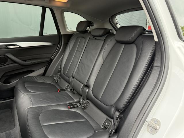 BMW X1 BWJ 2021 xDrive25e 221 PK Business Edition Plus AUTOMAAT | TREKHAAK | PANO | STOELVERW. | LEDER | NAVI | CLIMA | CRUISE | CAMERA