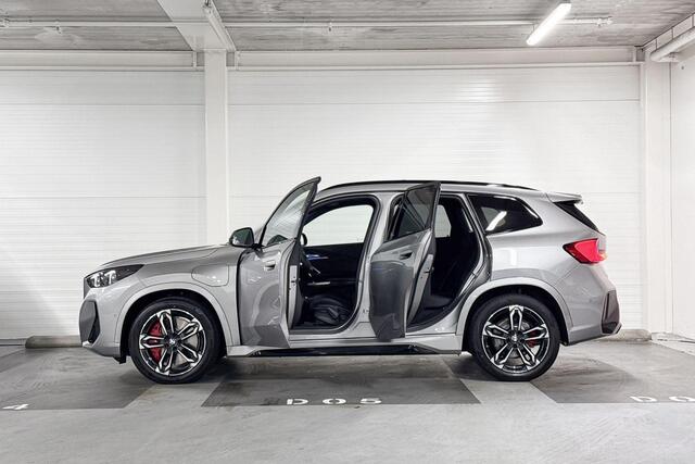BMW X1 xDrive25e | M-Sport Pro | Travel Pack | Premium Pack | Harman/Kardon | Panoramadak | Comfort Access | Trekhaak