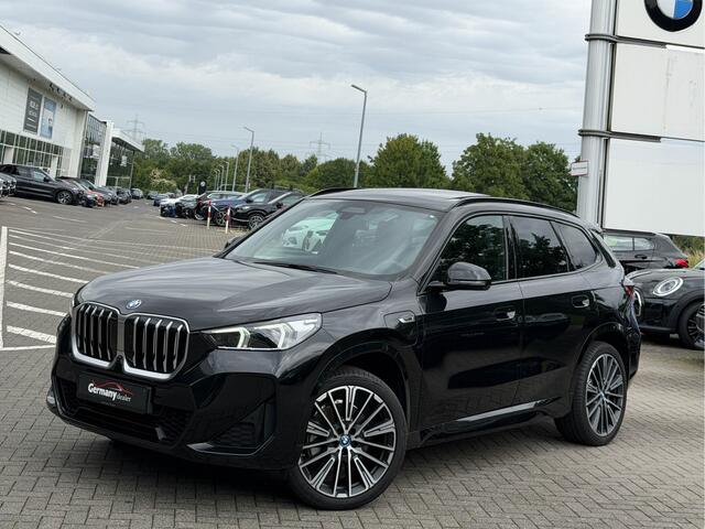 BMW X1 xDrive30e 326pk M-Sport Pano Tr-Haak H&K Zetels+Memo 20-Inch