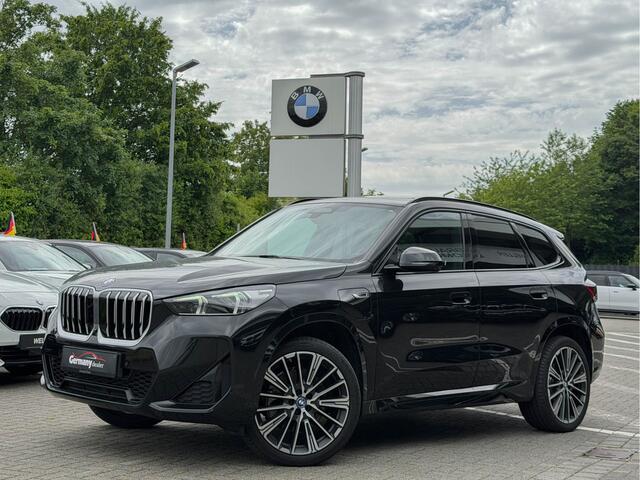 BMW X1 xDrive30e 326pk M-Sport Pano Tr-Haak H&K Zetels+Memo 20-Inch