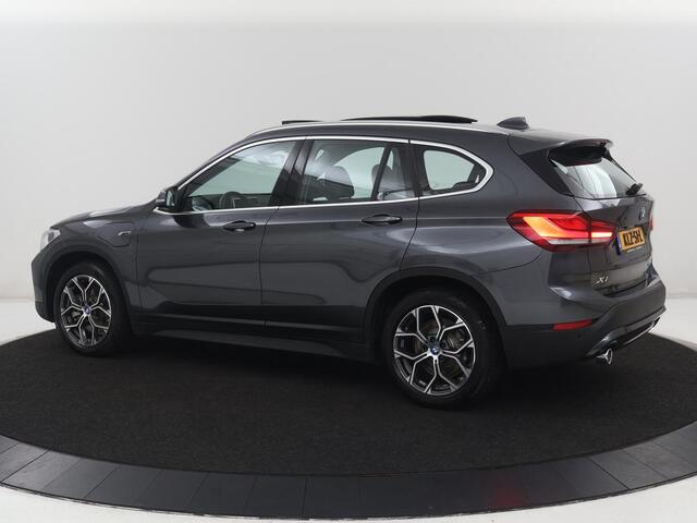 BMW X1 xDrive25e | Panaramadak | Camera | Cruise control | Climate control | Buetooth | Navigatie | DAB+