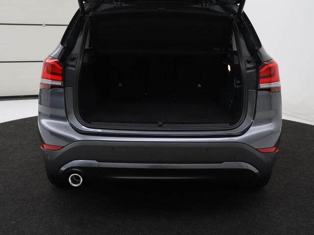 BMW X1 xDrive25e | Panaramadak | Camera | Cruise control | Climate control | Buetooth | Navigatie | DAB+