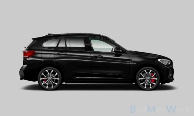 BMW X1 sDrive20i M-Sport,Pano,LED,Stoel/stuurverw,Leer,Keyless,HUD,Camera,Dealer OH