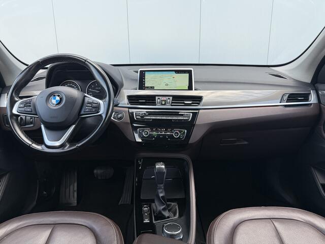 BMW X1 xDrive20i High Executive Automaat Navigatie/Trekhaak/Camera.