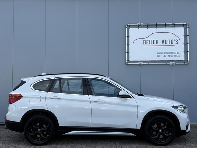 BMW X1 xDrive20i High Executive Automaat Navigatie/Trekhaak/Camera.