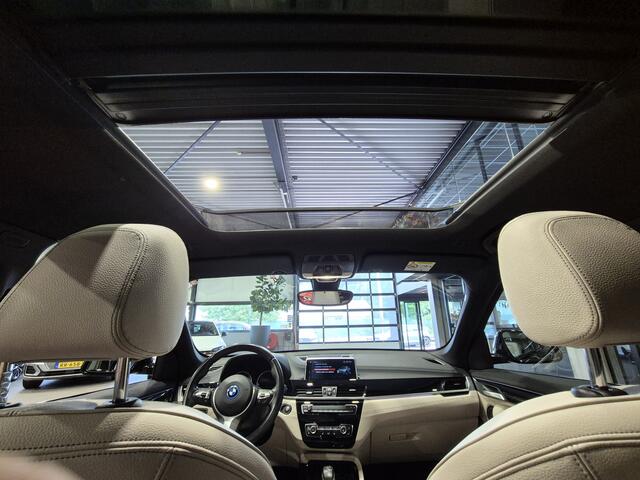 BMW X1 xDrive25e High Executive X-Line | Panorama | Beige leder | Camera | Stoelverw. | Carplay