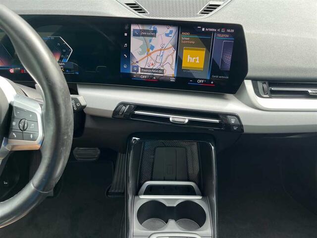 BMW X1 xDrive25e Trekhaak Harman-Kardon Leder Elek Stoelverstoeling LED Carplay DAB Achteruitrijcamera Stuurwielverwarming