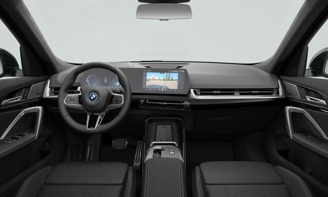 BMW X1 xDrive25e | M-Sport Pro | 20'' | Panorama. | Harman/Kardon | Head-Up | Park. Plus | Driv. Ass. Plus | Comf. Acc. | Trekhaak | Stuur + stoelverw.