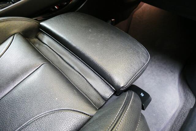 BMW X1 sDrive20i 192pk High Executive 1-Eig. Panodak, Camera, Leer, StoelVerw, Navi, 18"LMV