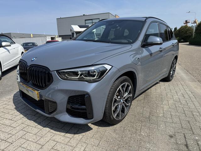 BMW X1 xDrive25e M sport FULL OPTION Head Up, Memory L.V, Trekhaak elect, pano dak,