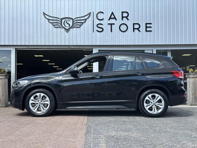 BMW X1 xDrive25e |CAMERA|STOEL VWM|NAVI|LEDER|ELK.PAKKET|CRUISE|LM VELGEN 17''|LED