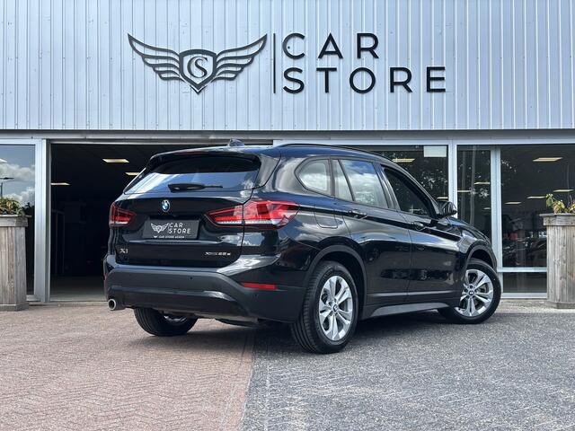 BMW X1 xDrive25e |CAMERA|STOEL VWM|NAVI|LEDER|ELK.PAKKET|CRUISE|LM VELGEN 17''|LED